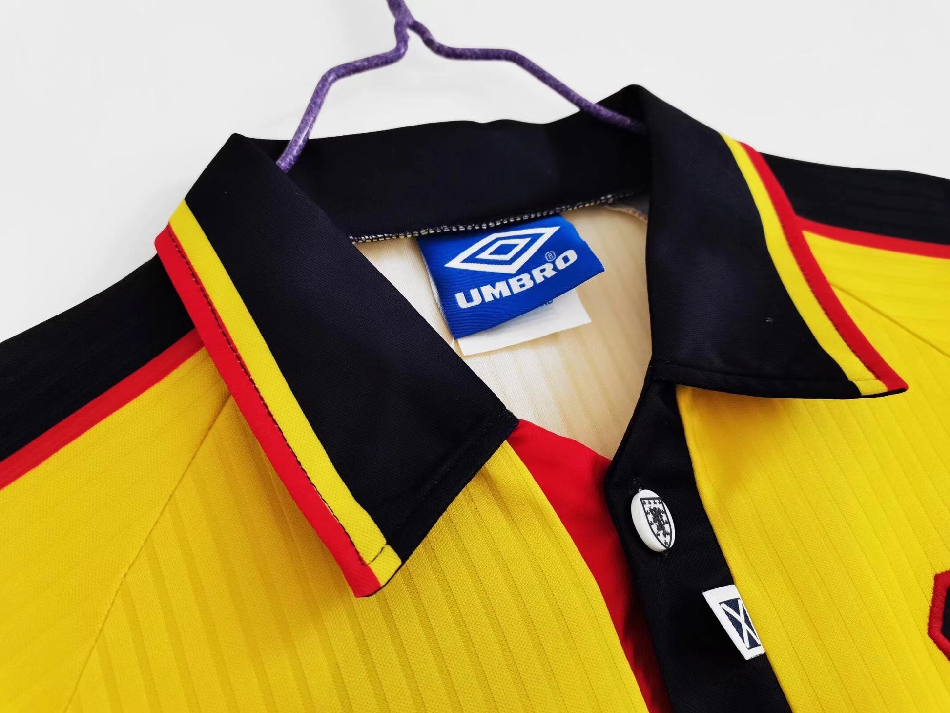 Scotland 🏴󠁧󠁢󠁳󠁣󠁴󠁿 1996/98 Away Jersey. - World Cup Retro Soccer Shop