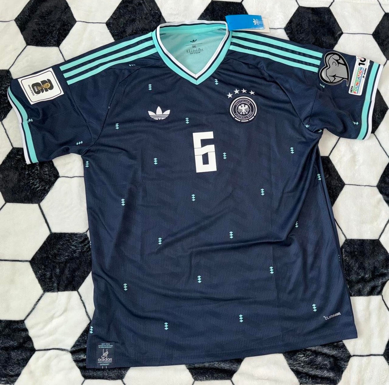 Germany 🇩🇪 2026 World Cup Kids Kit Set, Away Jersey Shorts & Socks.