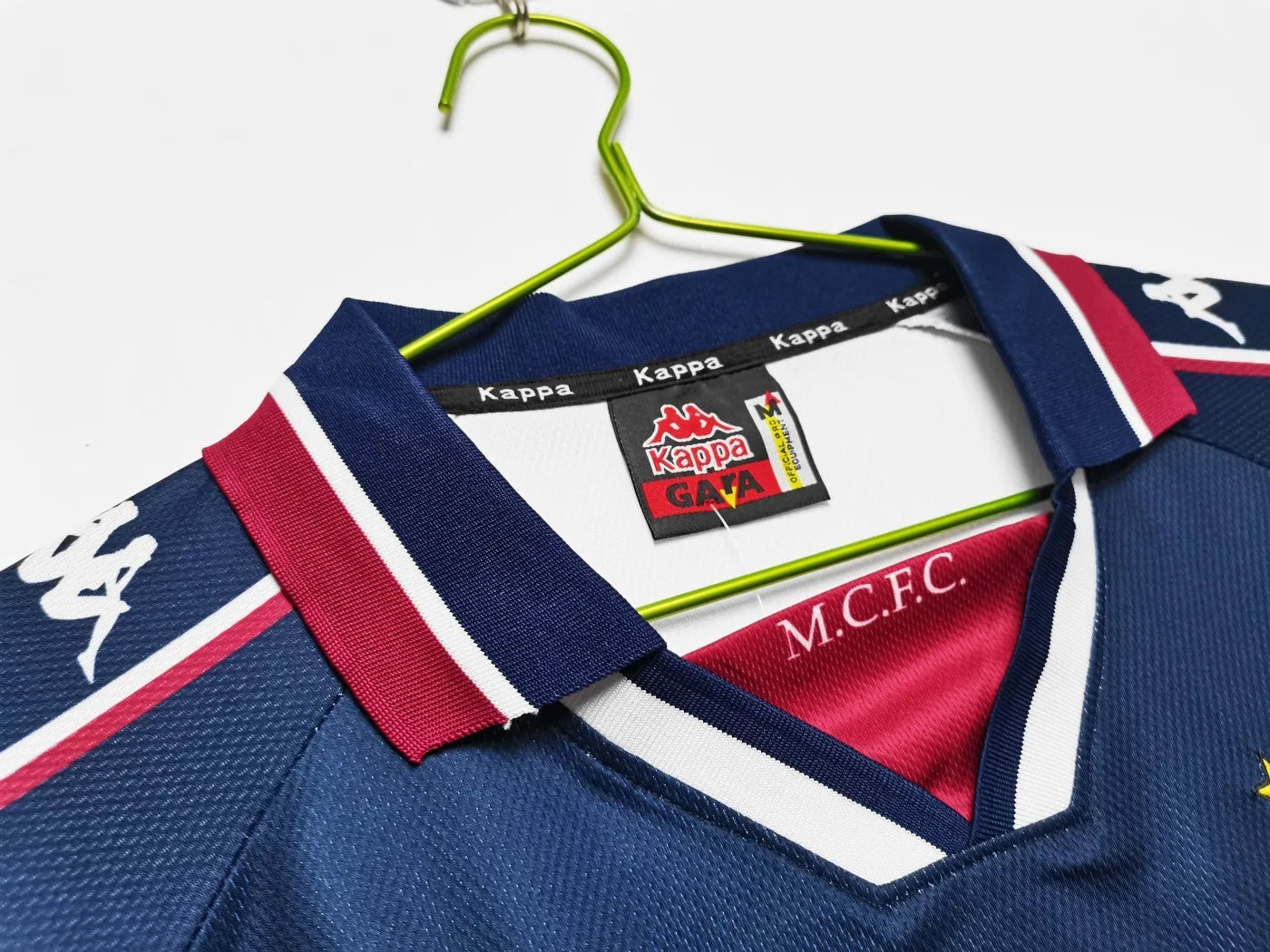 Manchester City FC 97/99 Away Retro Jersey.