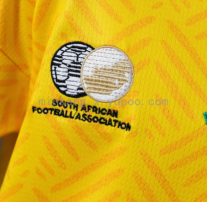 Sth Africa 🇿🇦 2026 World Cup Kids Kit Set Home Jersey, Shorts & Socks.