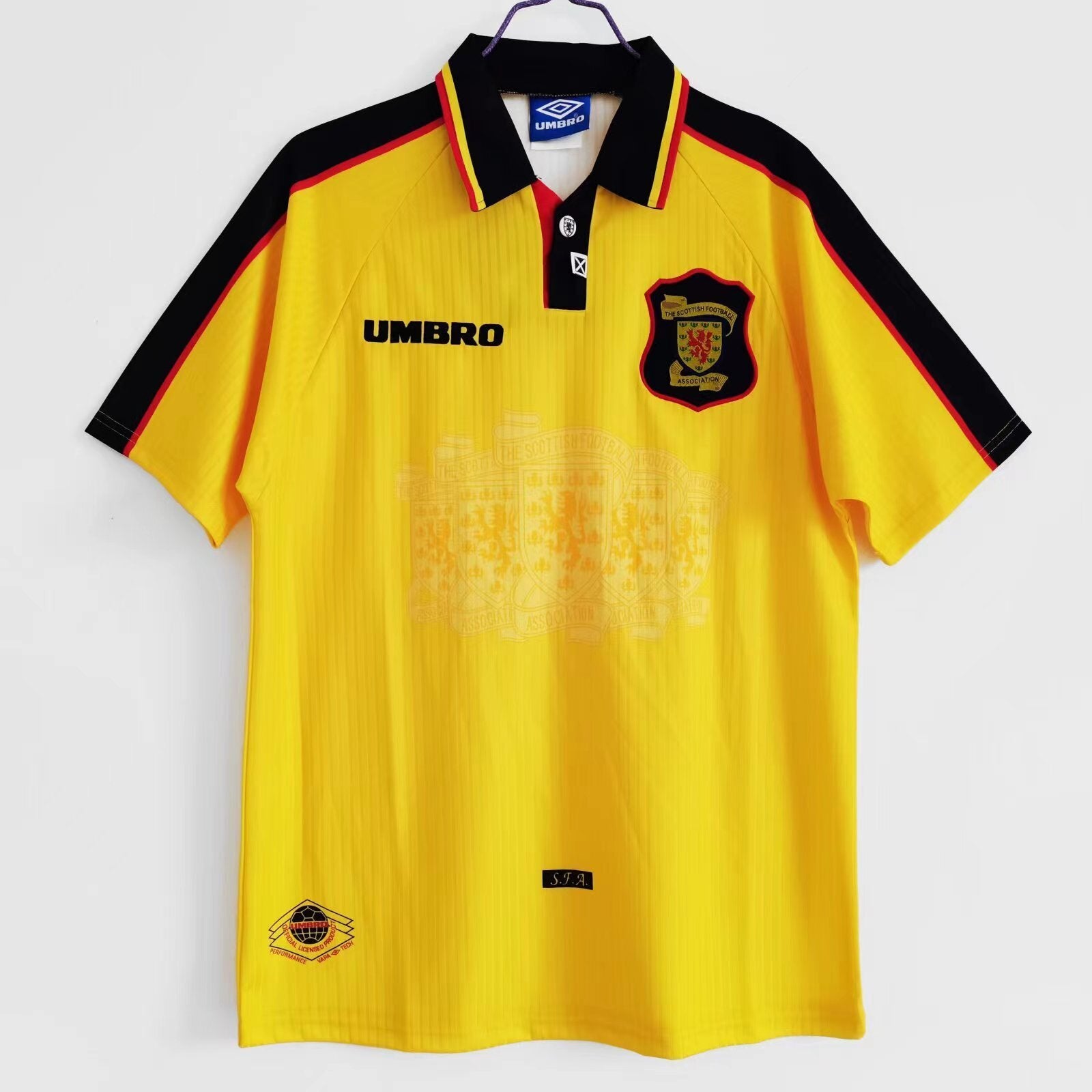Scotland 🏴󠁧󠁢󠁳󠁣󠁴󠁿 1996/98 Away Jersey. - World Cup Retro Soccer Shop