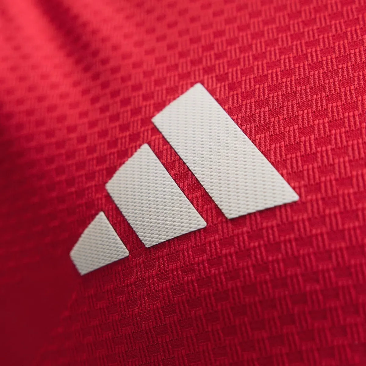 Manchester United FC 26/27 Home Jersey. *Real Player Version*.