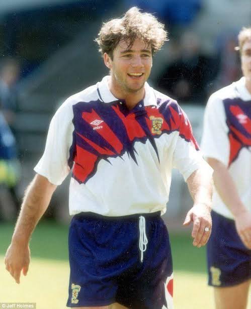 Scotland 🏴󠁧󠁢󠁳󠁣󠁴󠁿 1991 Third Jersey. - World Cup Retro Soccer Shop