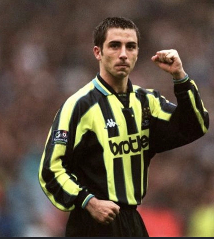 Manchester City FC 98/99 Away Retro Jersey.