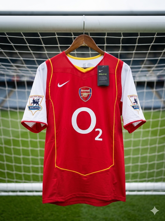Arsenal FC 2002/04 Retro Home Kit.