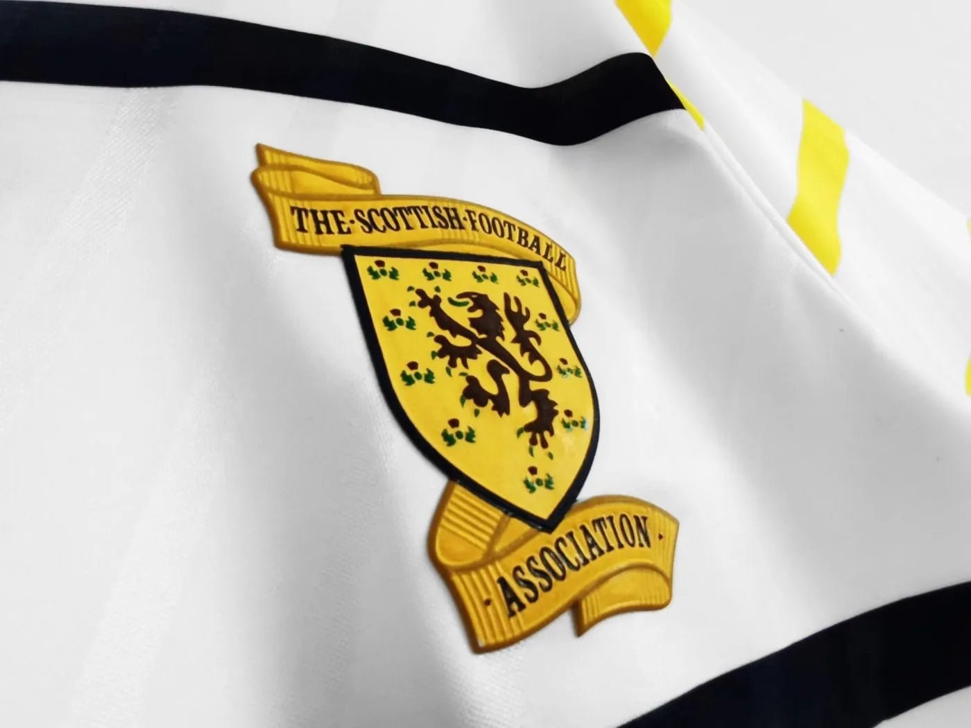 Scotland 🏴󠁧󠁢󠁳󠁣󠁴󠁿 1990 World Cup Away Jersey. - World Cup Retro Soccer Shop
