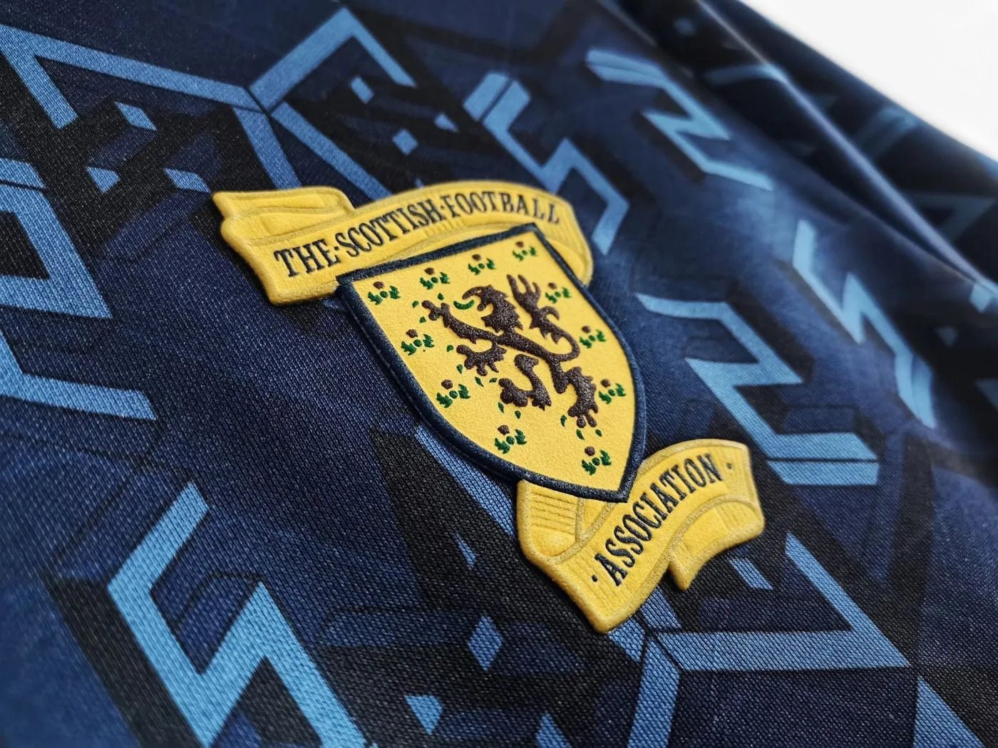 Scotland 🏴󠁧󠁢󠁳󠁣󠁴󠁿 Euro 1992 Home Jersey. - World Cup Retro Soccer Shop