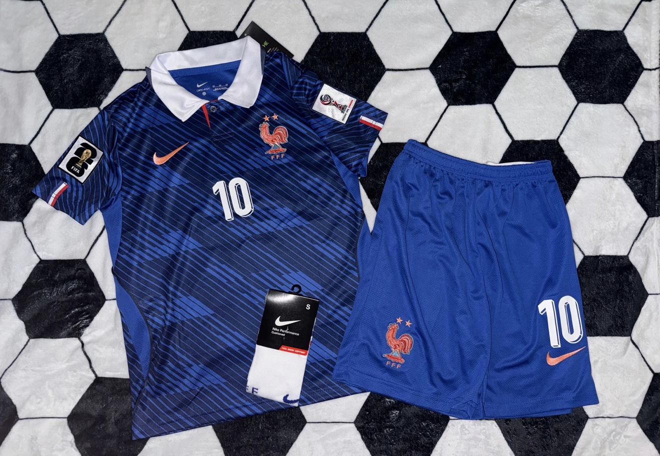 France 🇫🇷2026 World Cup Kids Kit Set Home Jersey, Shorts & Socks.