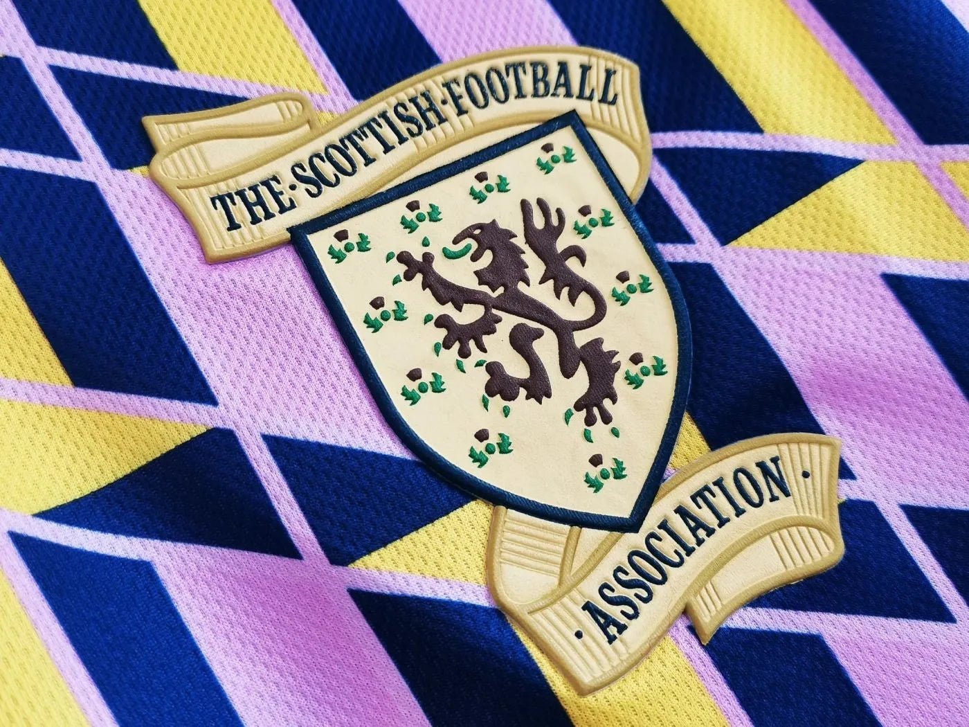 Scotland 🏴󠁧󠁢󠁳󠁣󠁴󠁿 1990 World Cup Third Jersey. - World Cup Retro Soccer Shop