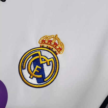 Real Madrid FC 2006/07 Home Retro Jersey.