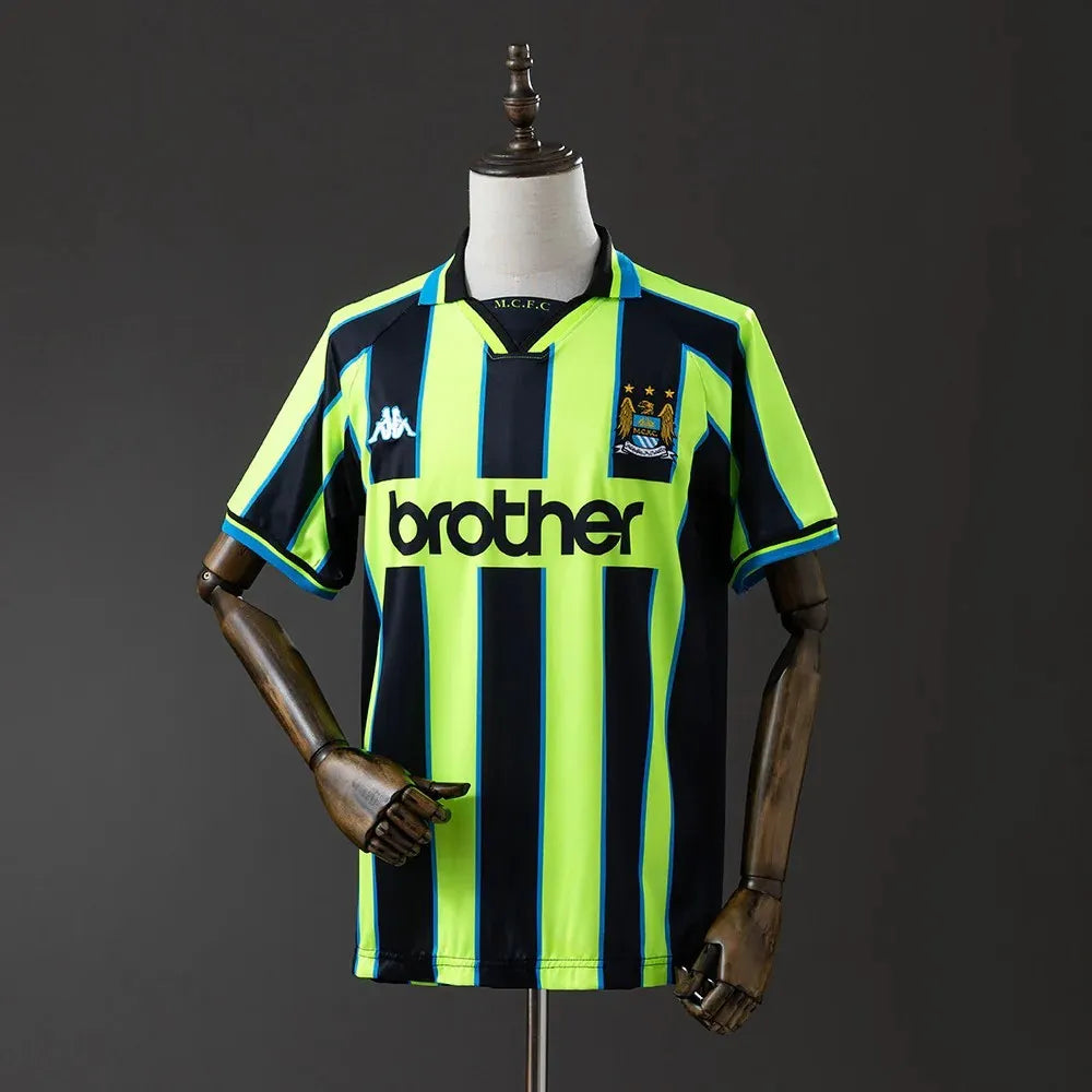 Manchester City FC 98/99 Away Retro Jersey.