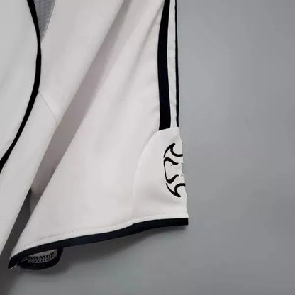 Real Madrid FC 2006/07 Home Retro Jersey.