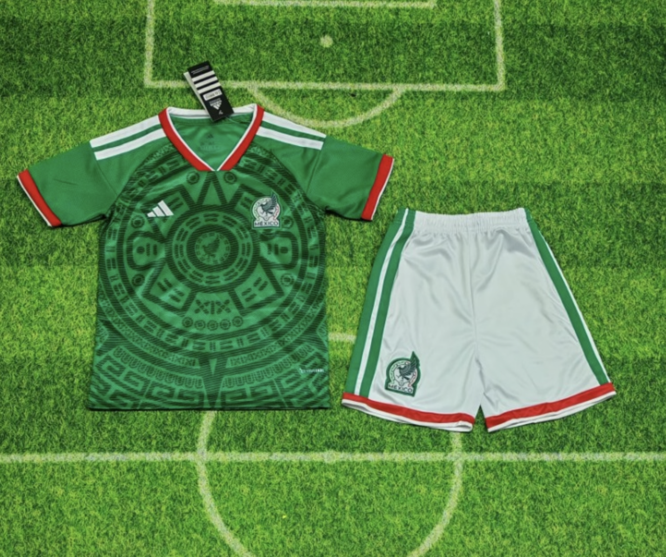 Mexico 🇲🇽 2026 World Cup Kids Kit Set, Home Jersey Shorts & Socks.