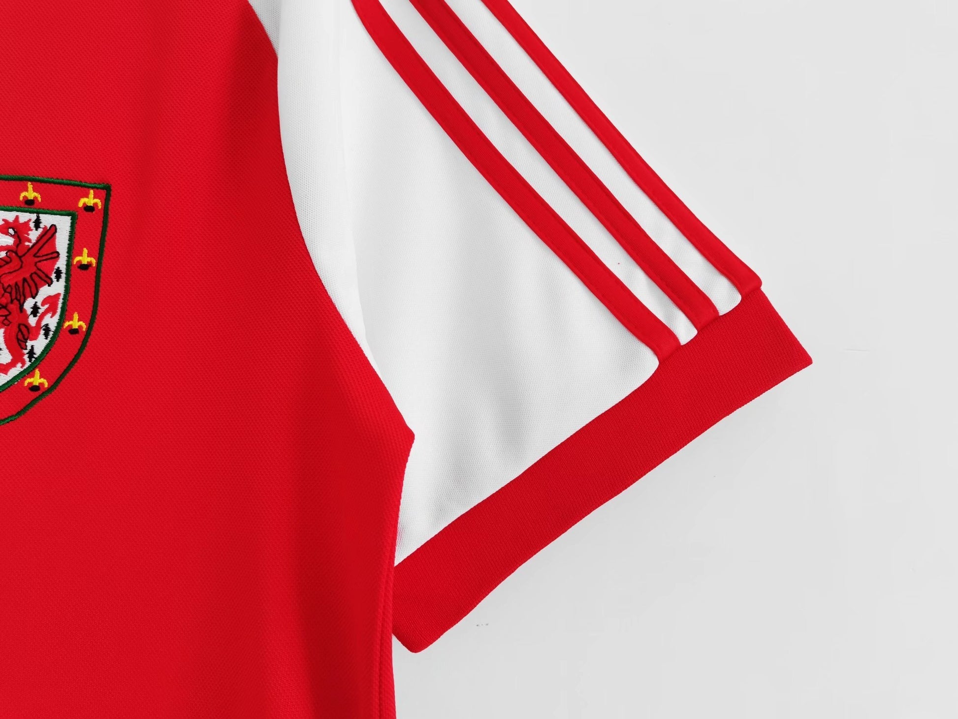 Wales 🏴󠁧󠁢󠁷󠁬󠁳󠁿 1982 Home Jersey. - World Cup Retro Soccer Shop