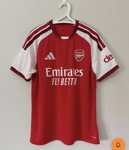 Arsenal FC 26/27 Home Kit. Gold Premier League patch.