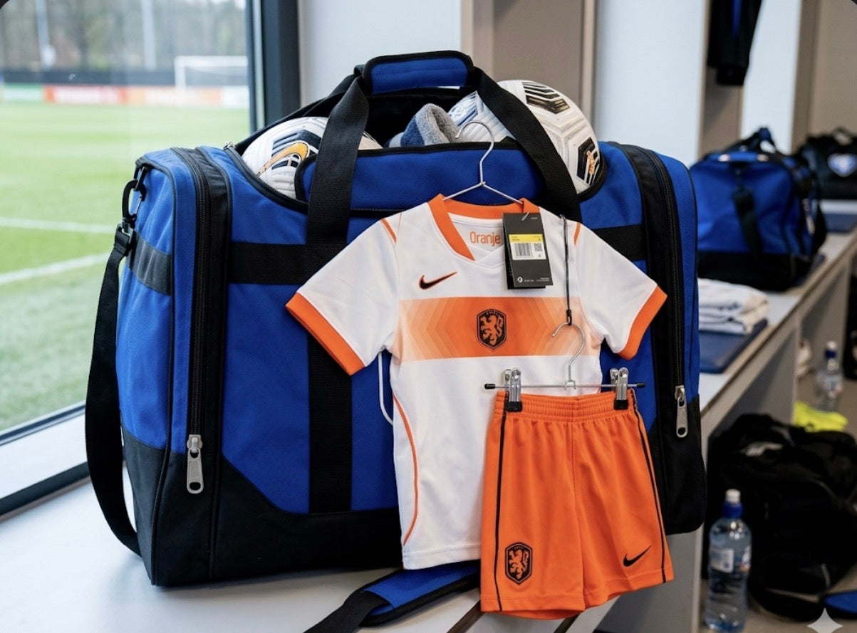 Netherlands 🇳🇱 2026 World Cup Kids Kit Set, Away Jersey Shorts & Socks.