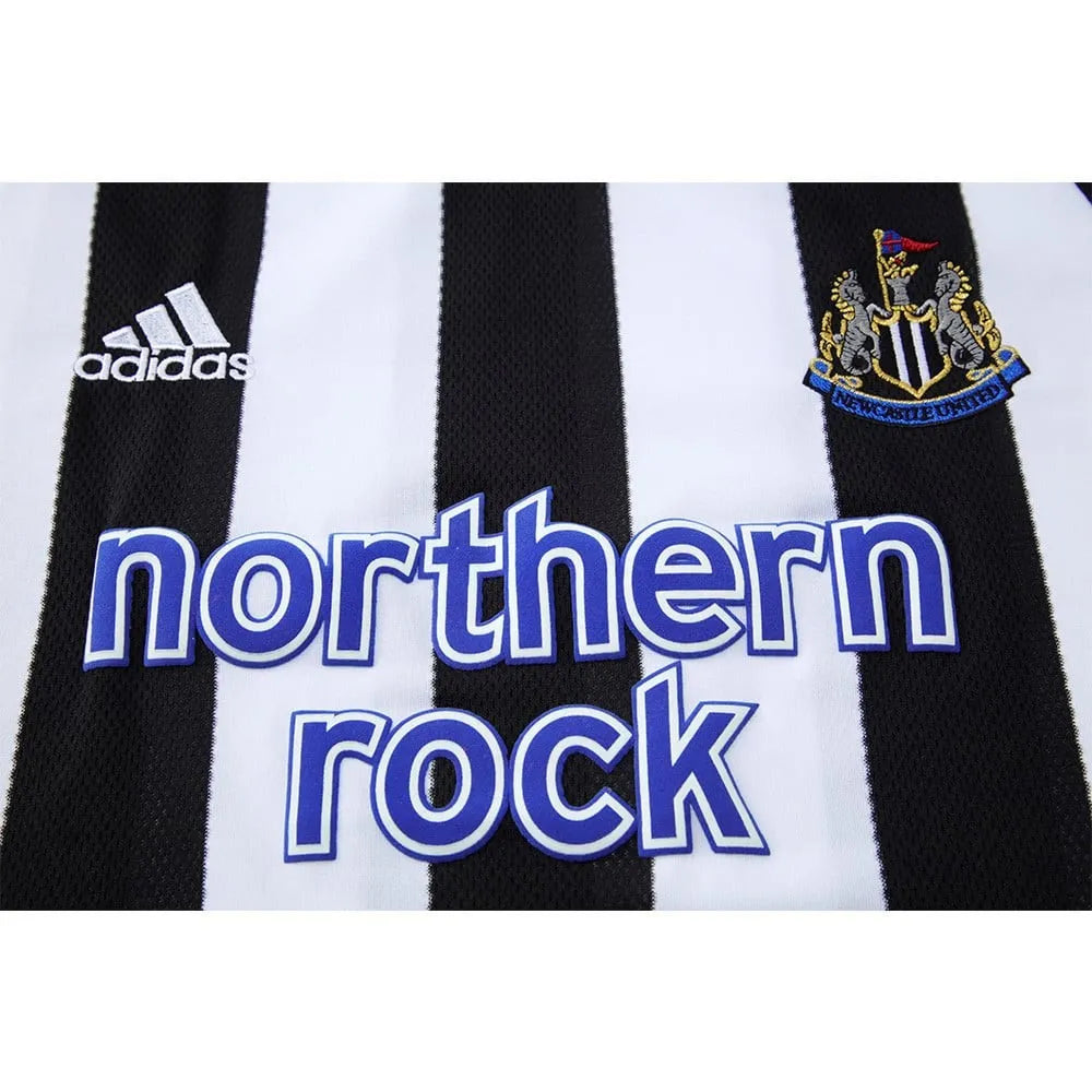 Newcastle United FC 2003/2005 Retro Home Jersey.