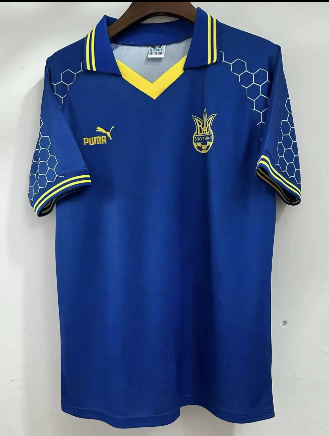 Ukraine 🇺🇦 1997 Away Jersey.