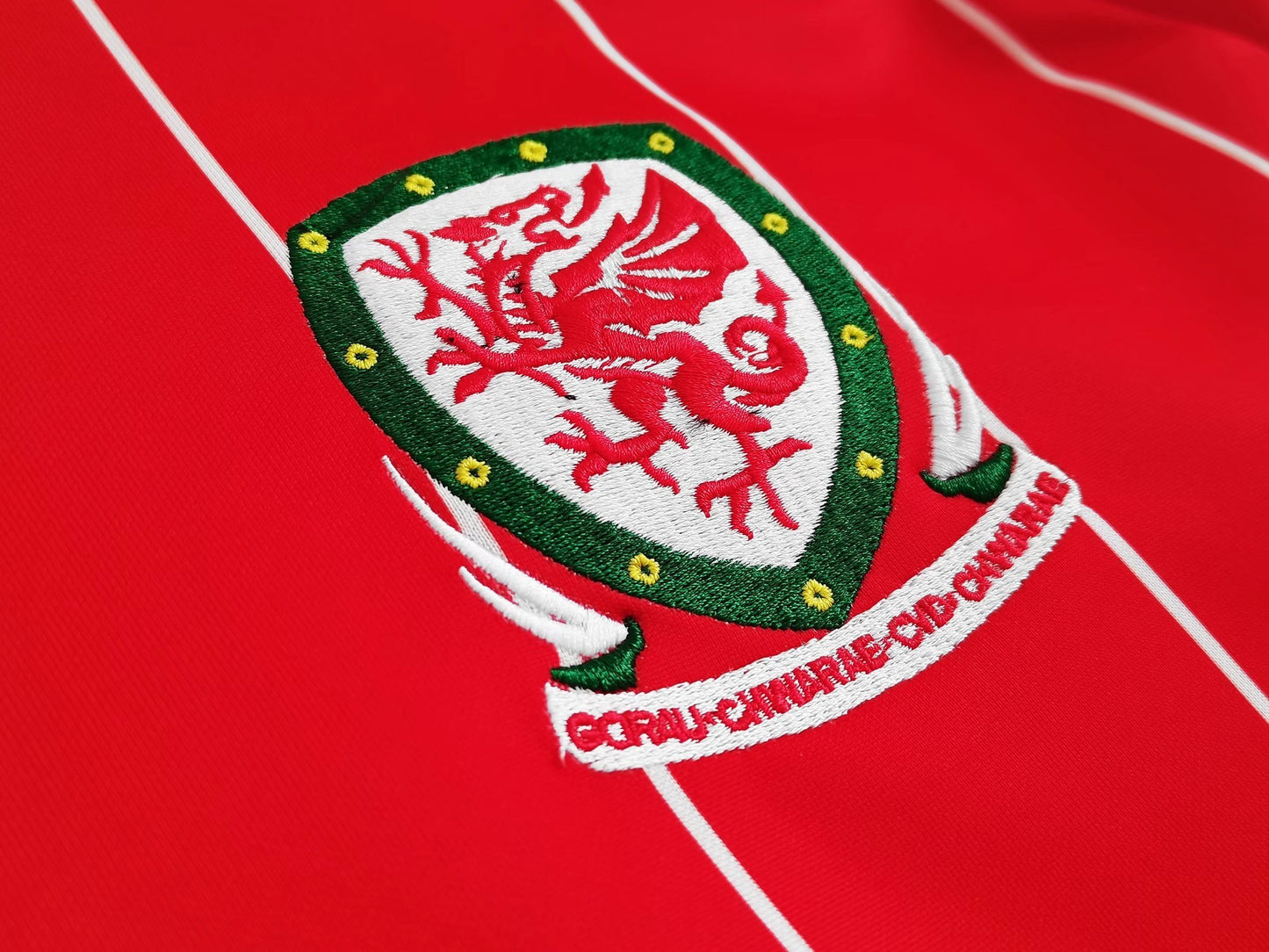 Wales 🏴󠁧󠁢󠁷󠁬󠁳󠁿 2015/16 Home Jersey. - World Cup Retro Soccer Shop