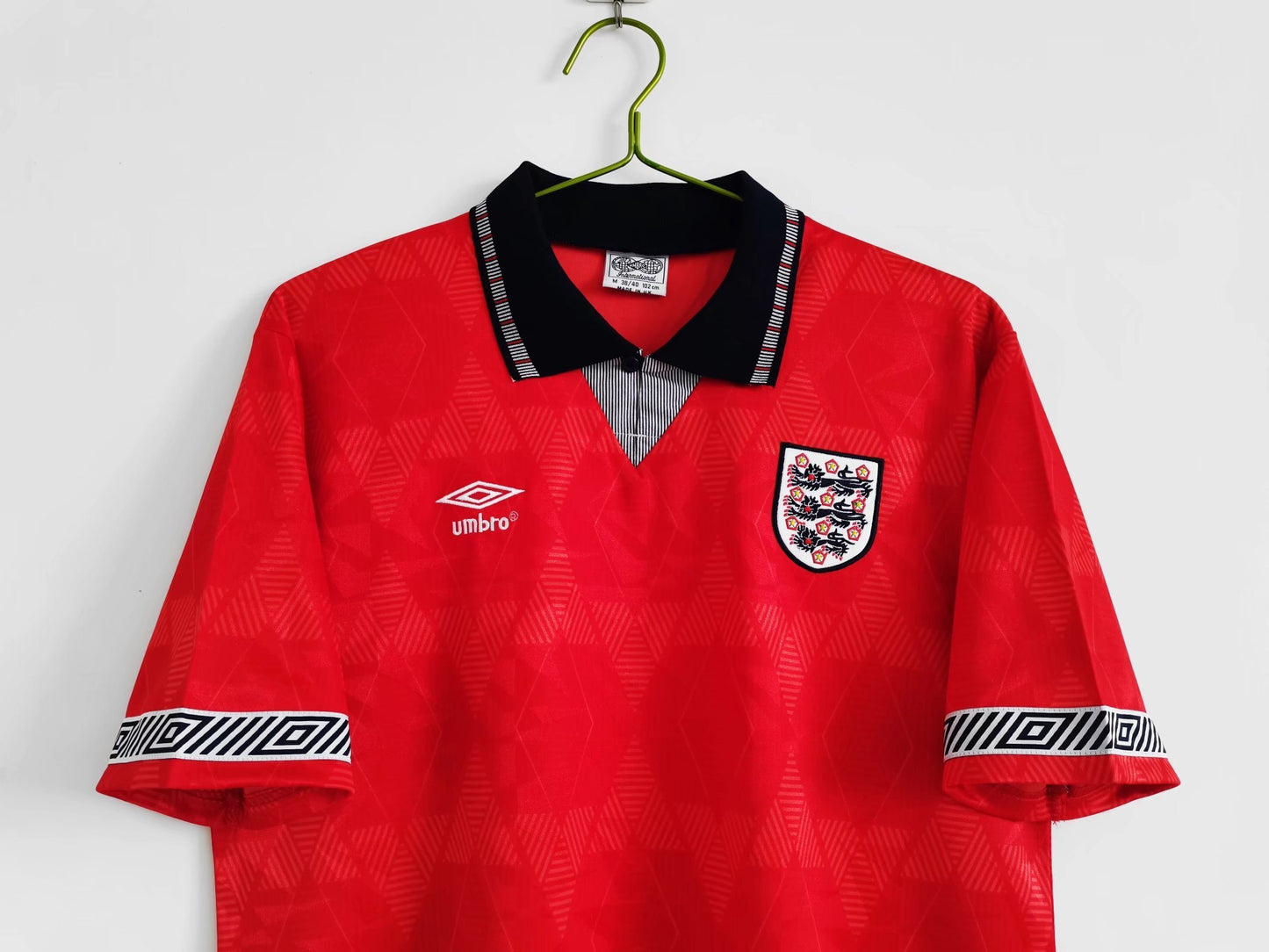England 🏴󠁧󠁢󠁥󠁮󠁧󠁿 1990 “Italia 90” Away Jersey. - World Cup Retro Soccer Shop