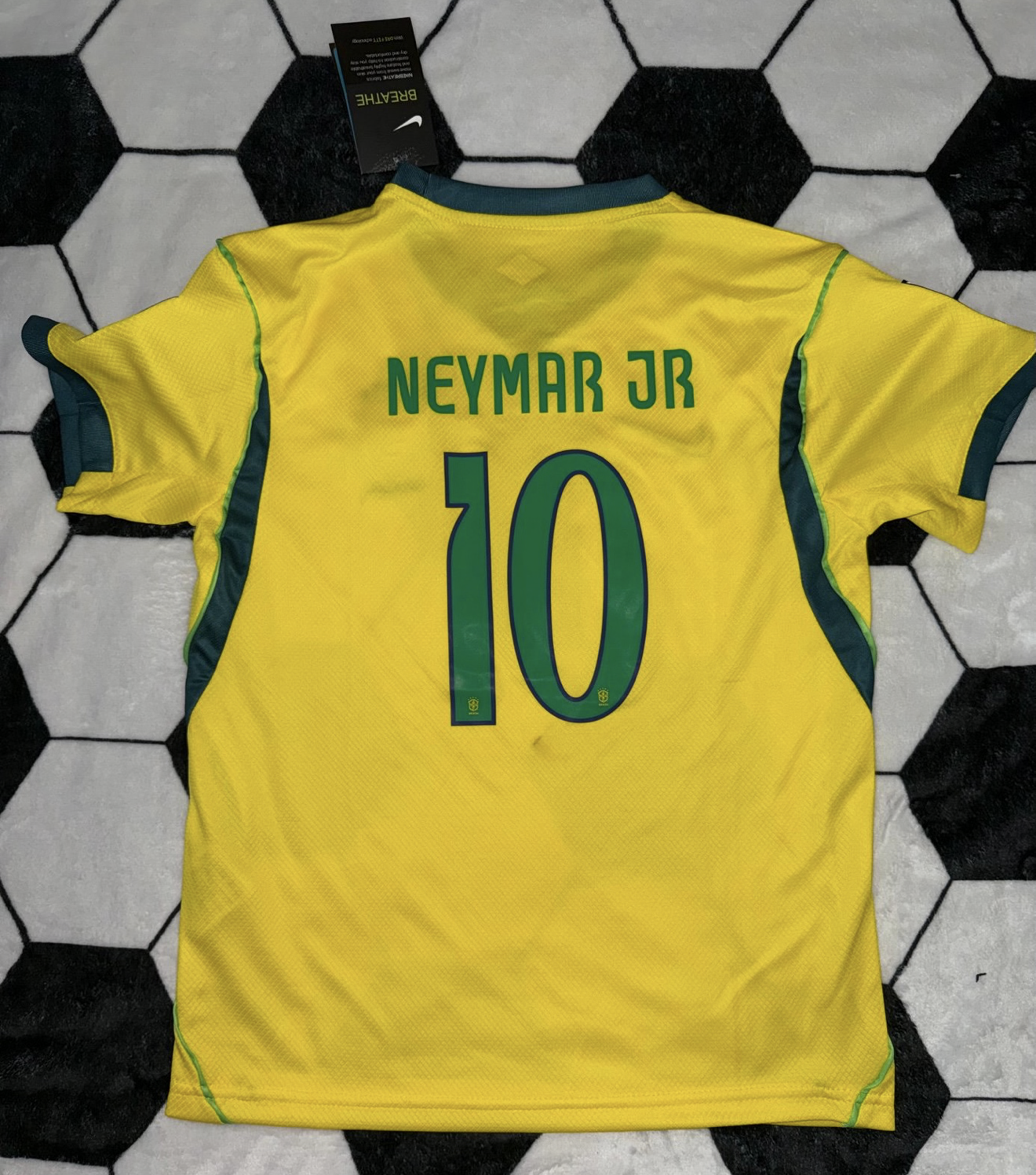 Brazil 🇧🇷 2026 World Cup Retro Kids Kit Set Home Jersey, Shorts & Socks.