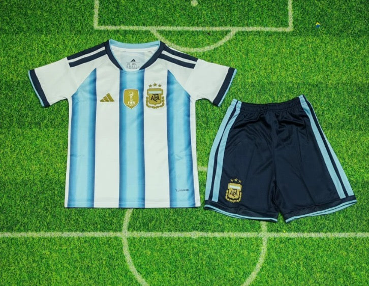 Argentina 🇦🇷 2026 World Cup Kids Kit Set, Home Jersey, Shorts & Socks.