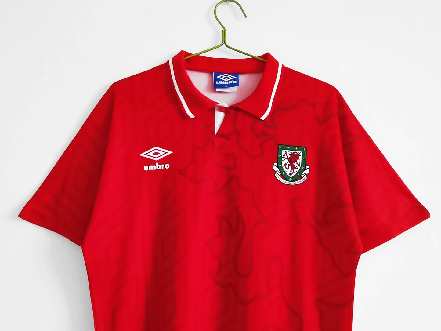 Wales 🏴󠁧󠁢󠁷󠁬󠁳󠁿 1993/94 Home Jersey. - World Cup Retro Soccer Shop