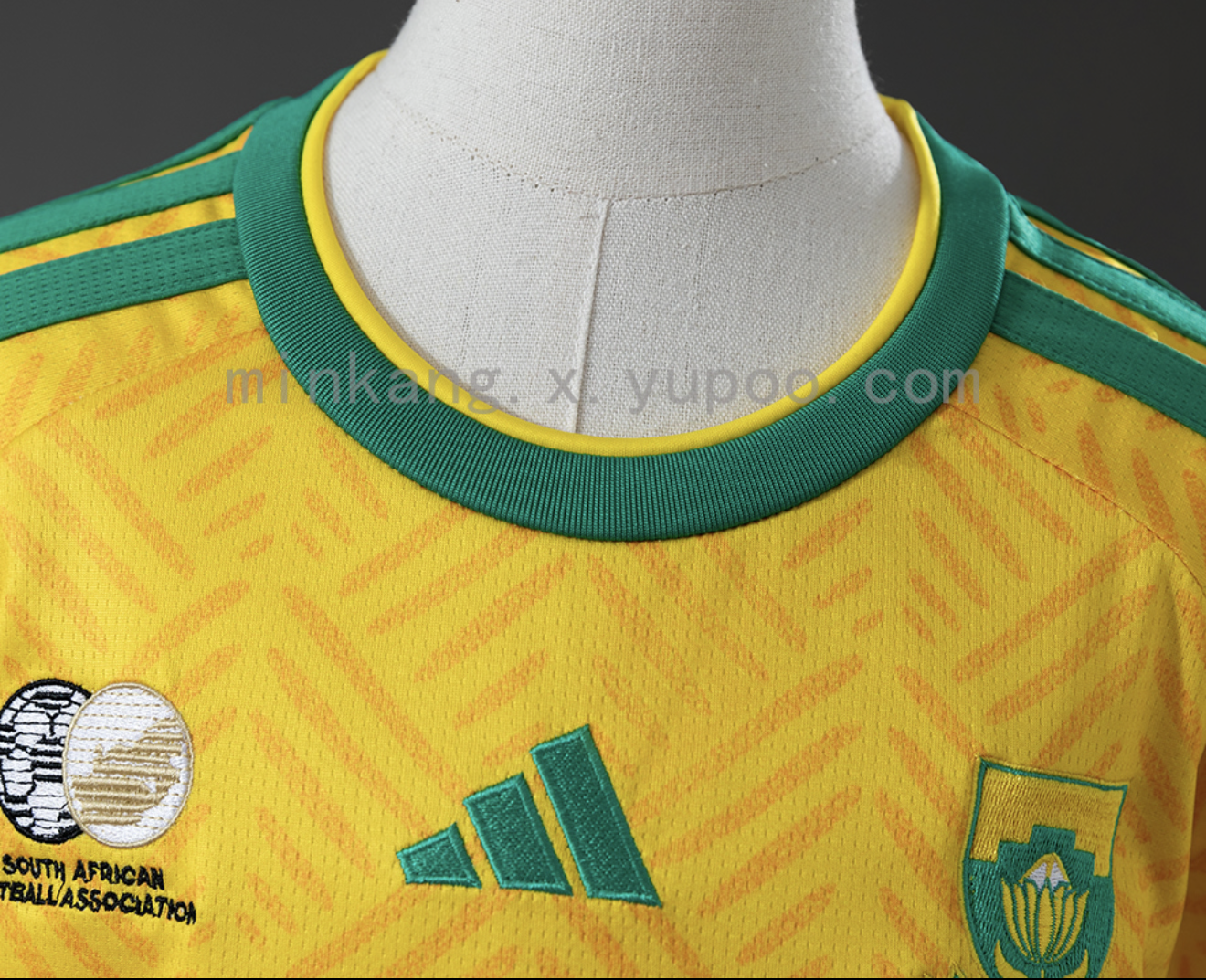 Sth Africa 🇿🇦 2026 World Cup Kids Kit Set Home Jersey, Shorts & Socks.