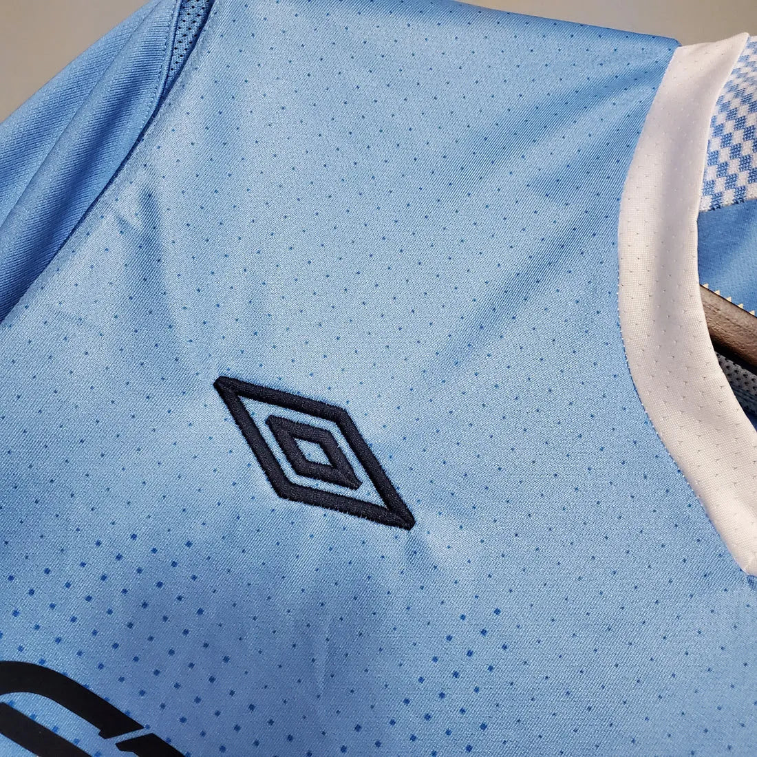 Manchester City FC 2011/12 Home Retro Jersey.