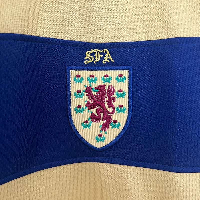 Scotland 🏴󠁧󠁢󠁳󠁣󠁴󠁿 2002 Away Jersey. - World Cup Retro Soccer Shop