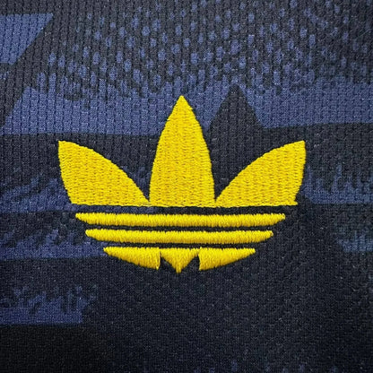 Arsenal 26/27 Away Kit. Gold Premier League patch.