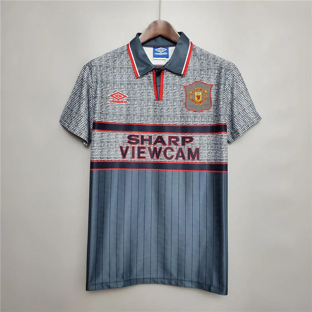 Manchester United FC  95/96 Away Retro Kit.