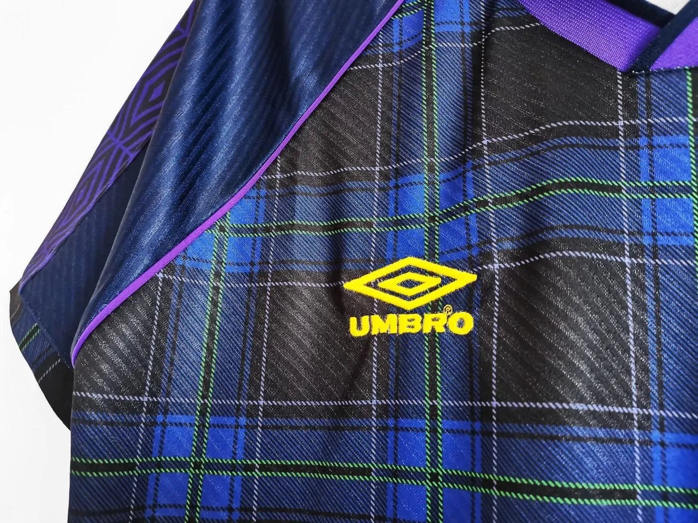 Scotland 🏴󠁧󠁢󠁳󠁣󠁴󠁿 Euro 1996 Home Jersey. - World Cup Retro Soccer Shop