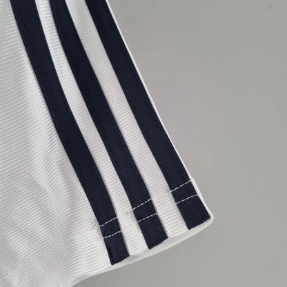 Real Madrid FC 1998/2000 Home Retro Jersey.