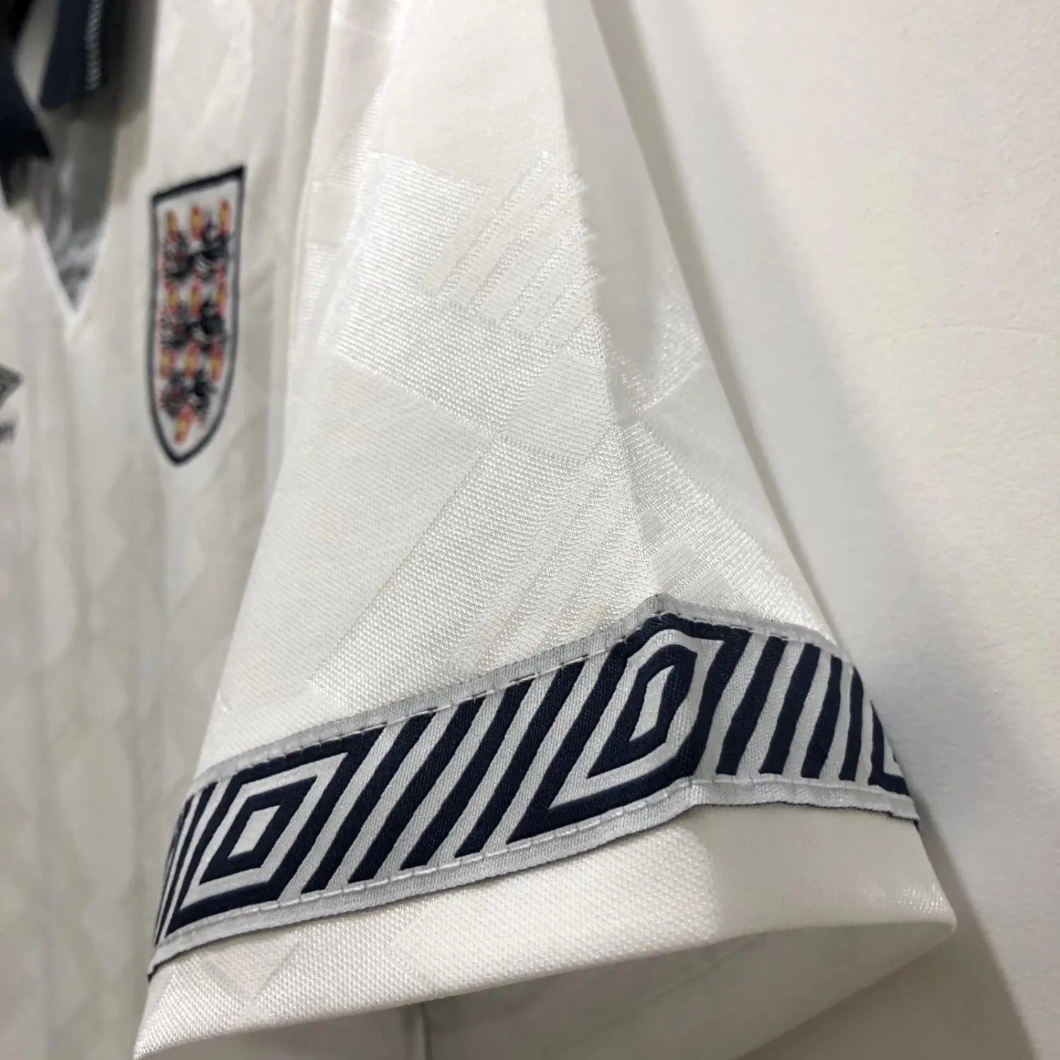 England 🏴󠁧󠁢󠁥󠁮󠁧󠁿 1990 “Italia 90” Home Jersey. - World Cup Retro Soccer Shop