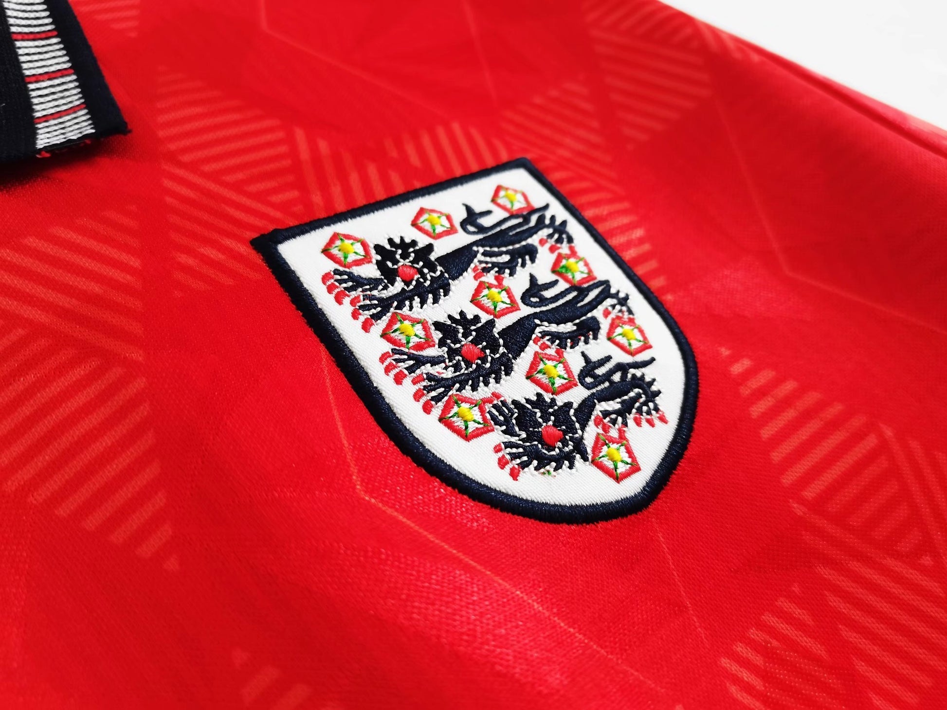 England 🏴󠁧󠁢󠁥󠁮󠁧󠁿 1990 “Italia 90” Away Jersey. - World Cup Retro Soccer Shop